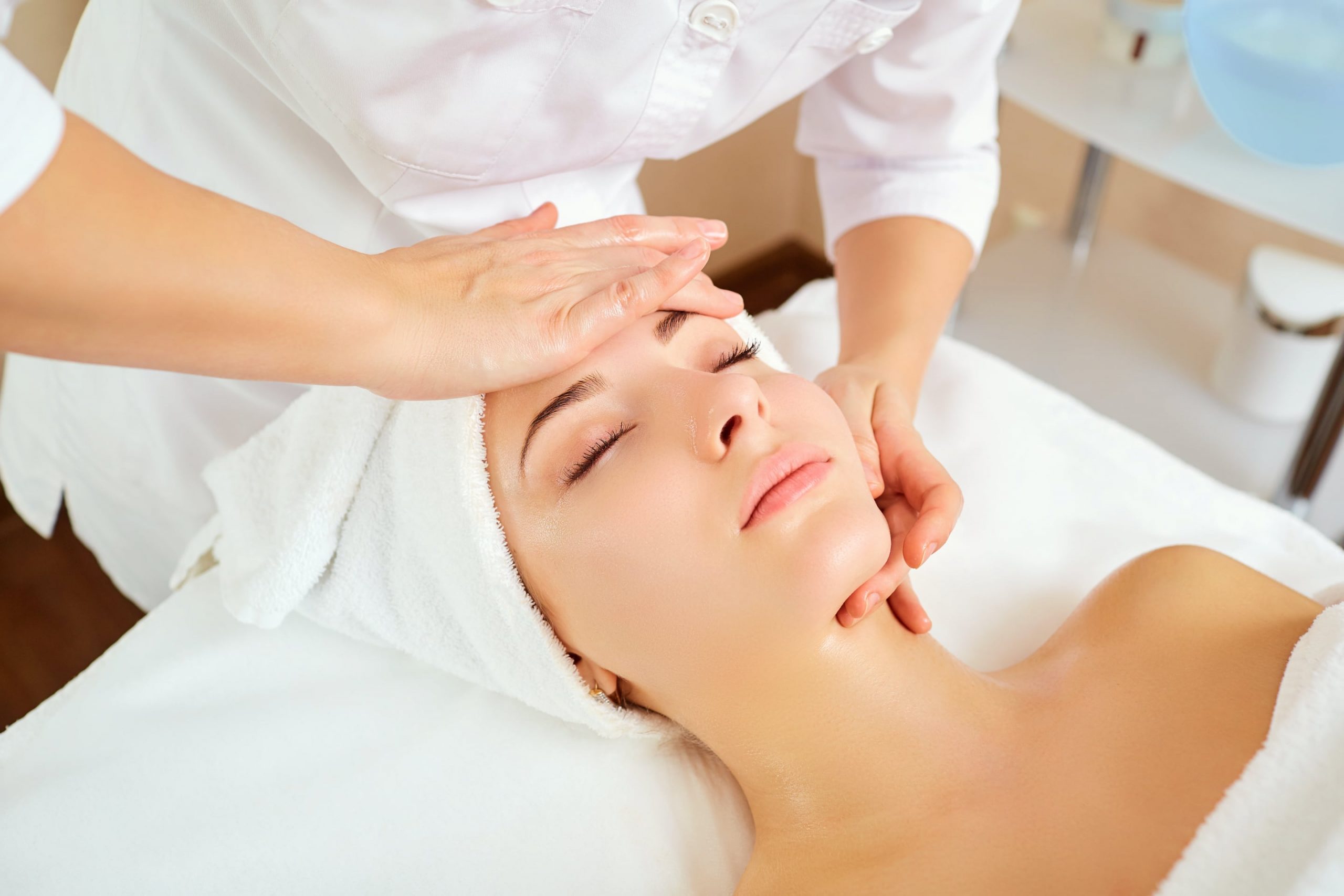 Gezichtsbehandeling bij Sophie Skincare Voorburg
